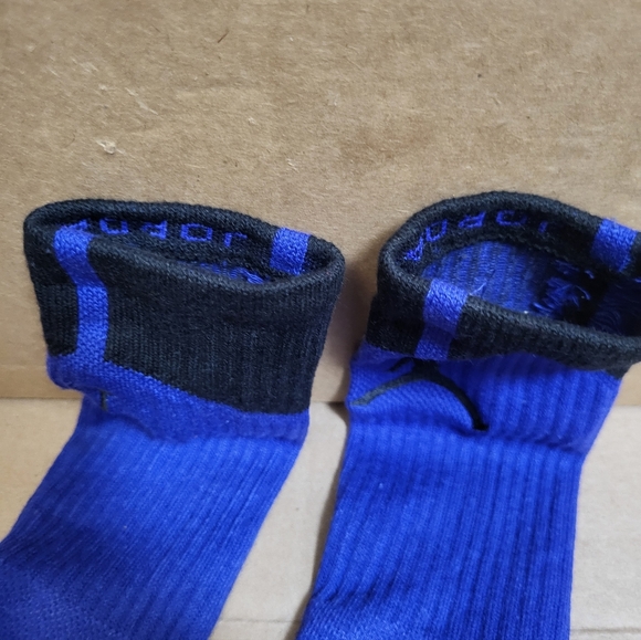 Jordan Retro Dri-Fit Dark Purple/Black Socks Men Size 10-13 - Picture 4 of 5